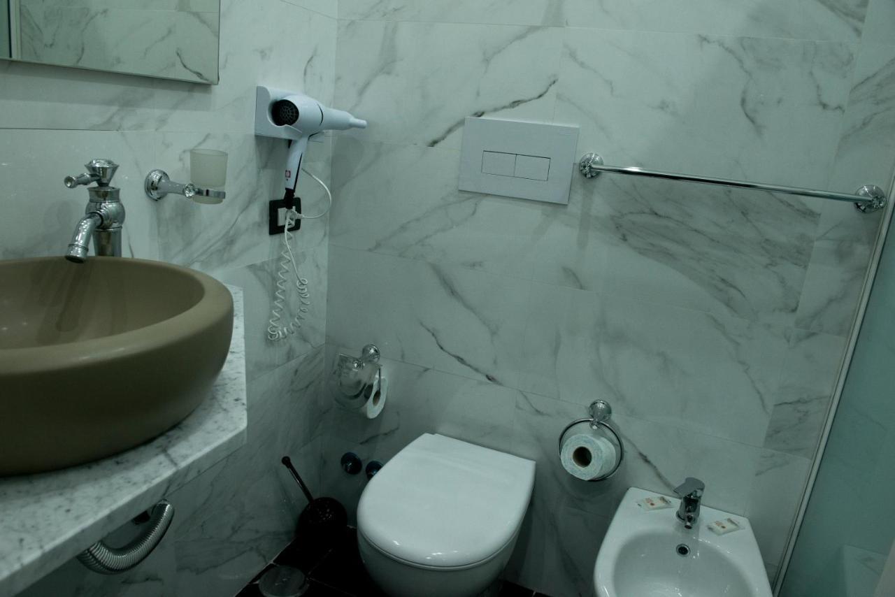 Royal Rooms Station Νάπολη Εξωτερικό φωτογραφία